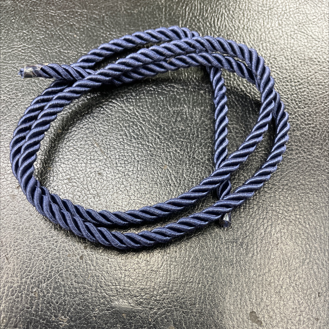 供应5mm藏青色三股绳子、扭绳、家纺服装辅料细节图