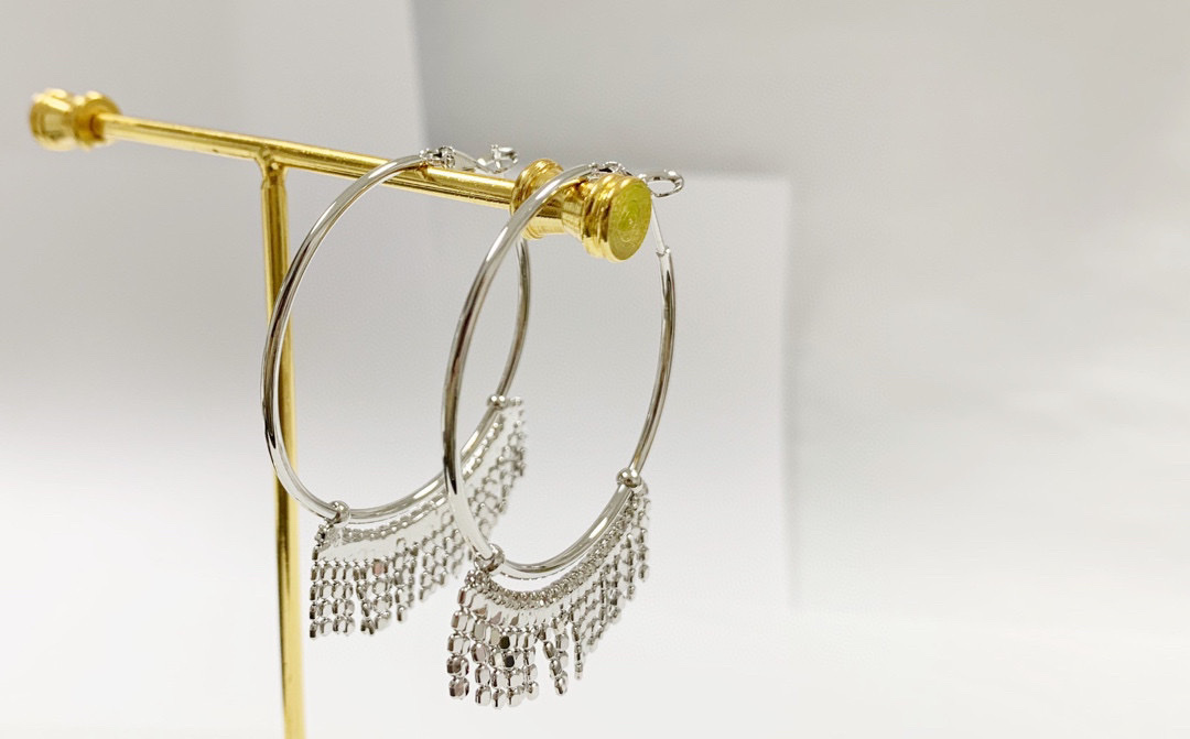 Annie, fashionable ear loops Specification image