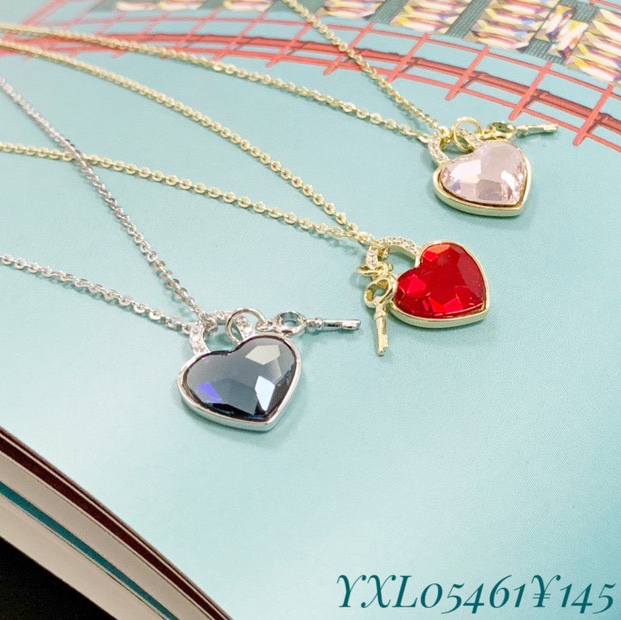 Swarlow Love necklace