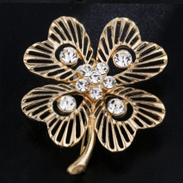 Brooch 870