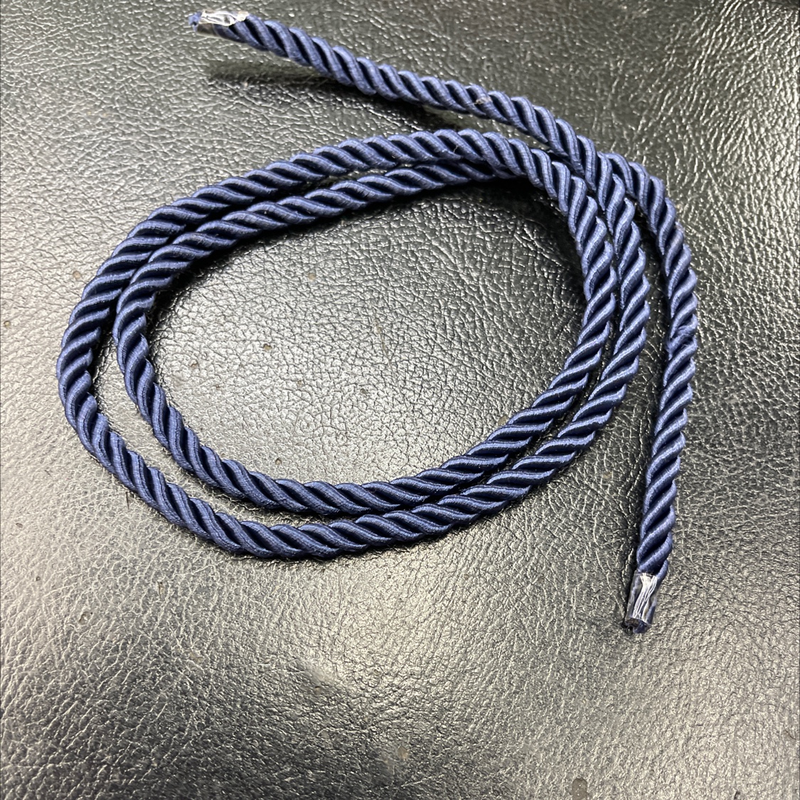 供应5mm藏青色三股绳子、扭绳、家纺服装辅料产品图