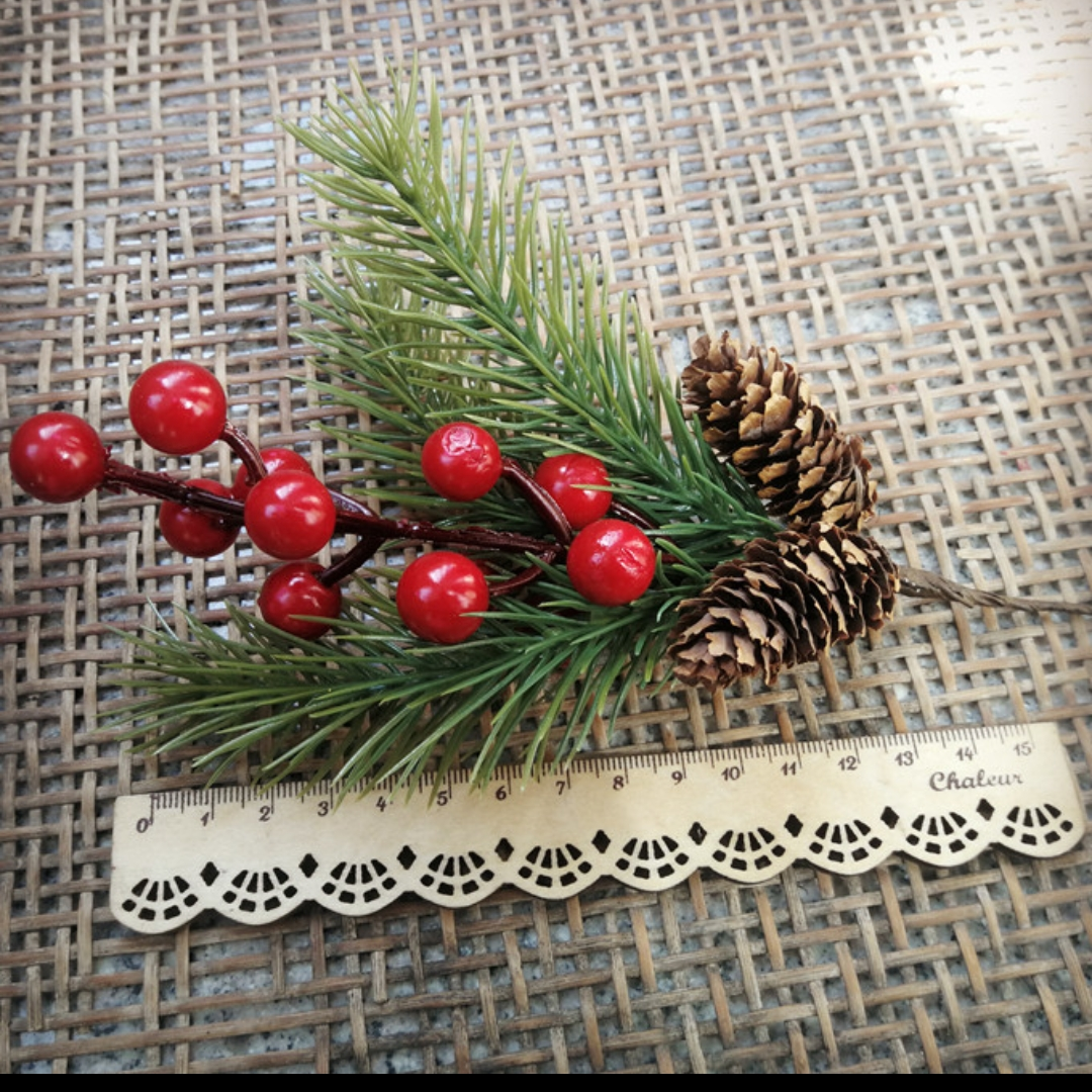 Big Red Money, Fish Scale Fruit, Pinecone, Red Fruit, Pine Branch, Pine Tree, Christmas Decoration, Money Fruit, Holly Fruit, Forest-Themed Diy Handmade Materials, Simulated Flower, Berry, Red Fruit