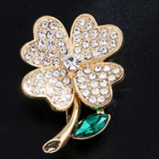 Brooch 975