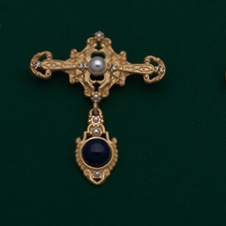 Brooch 1080