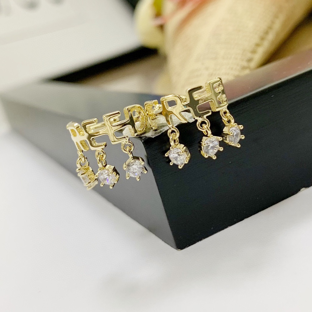 Fashionable ear buckles