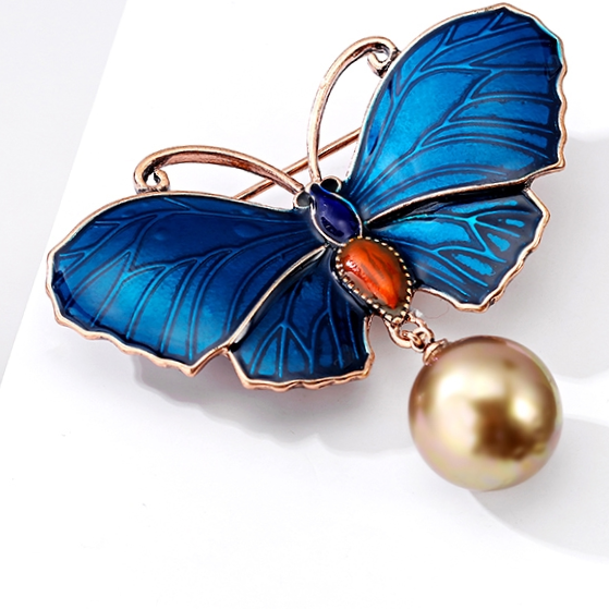 Brooch 901