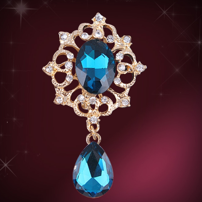 Brooch 940