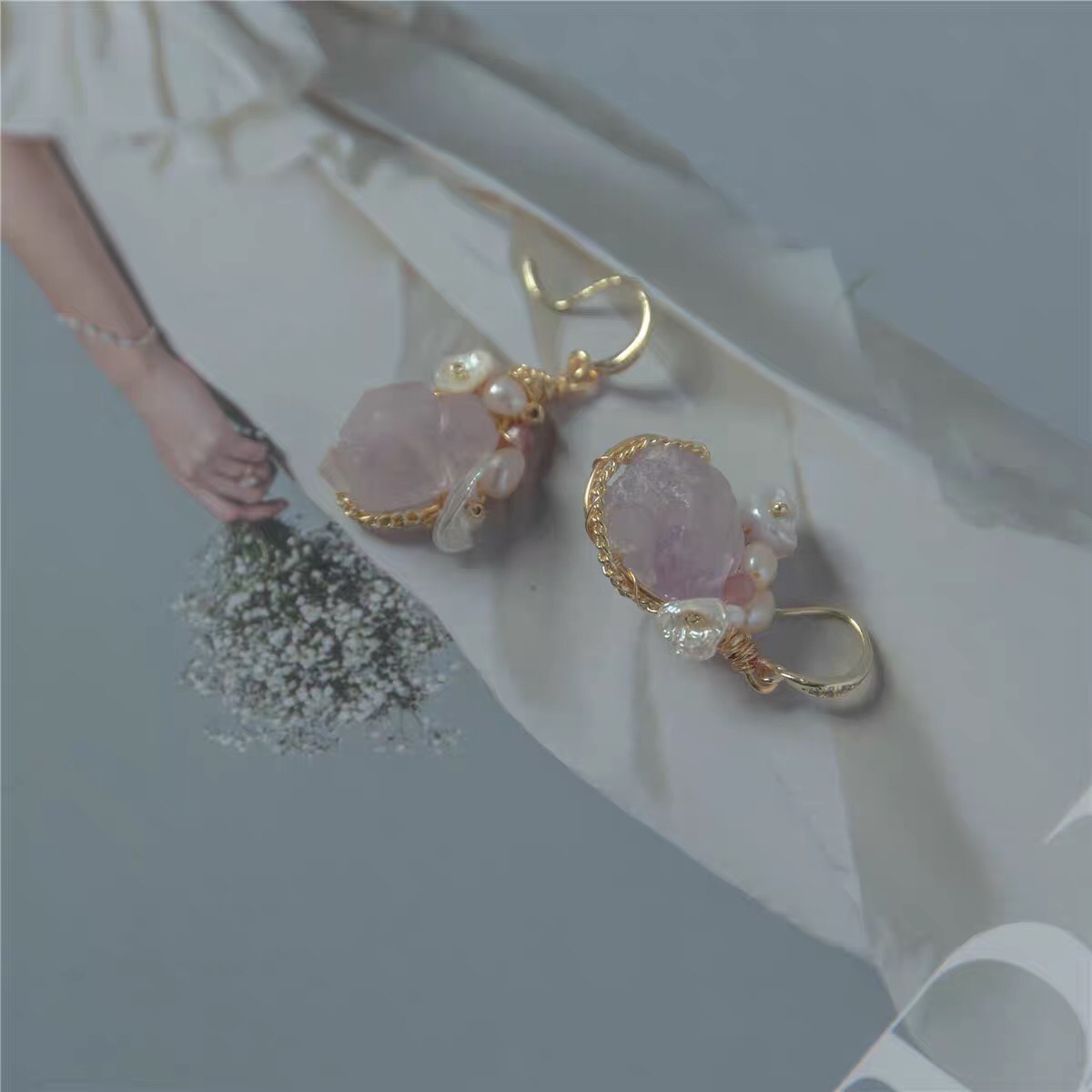 Noble creative classical pearl trend fashion natural stone new earrings