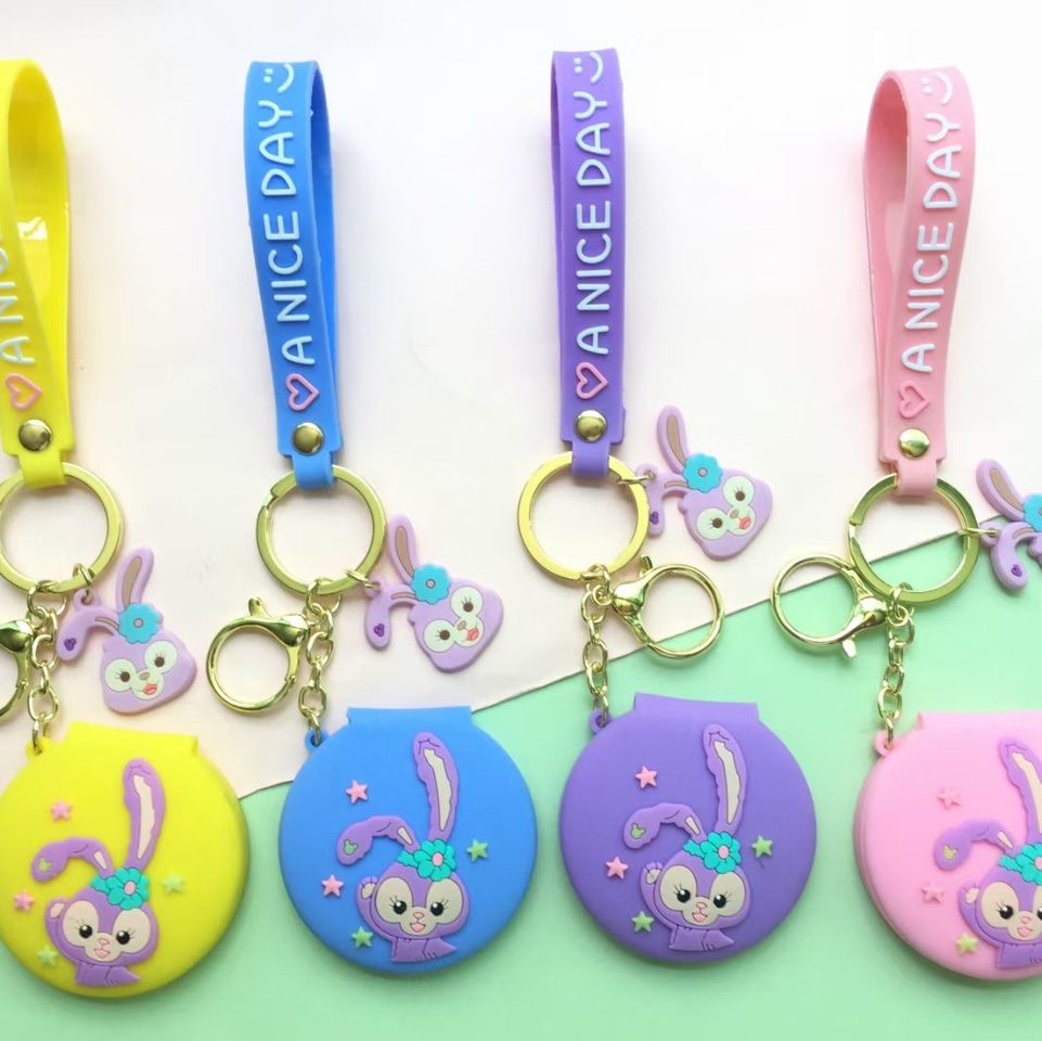 Pendant mirror keychain accessory full figure