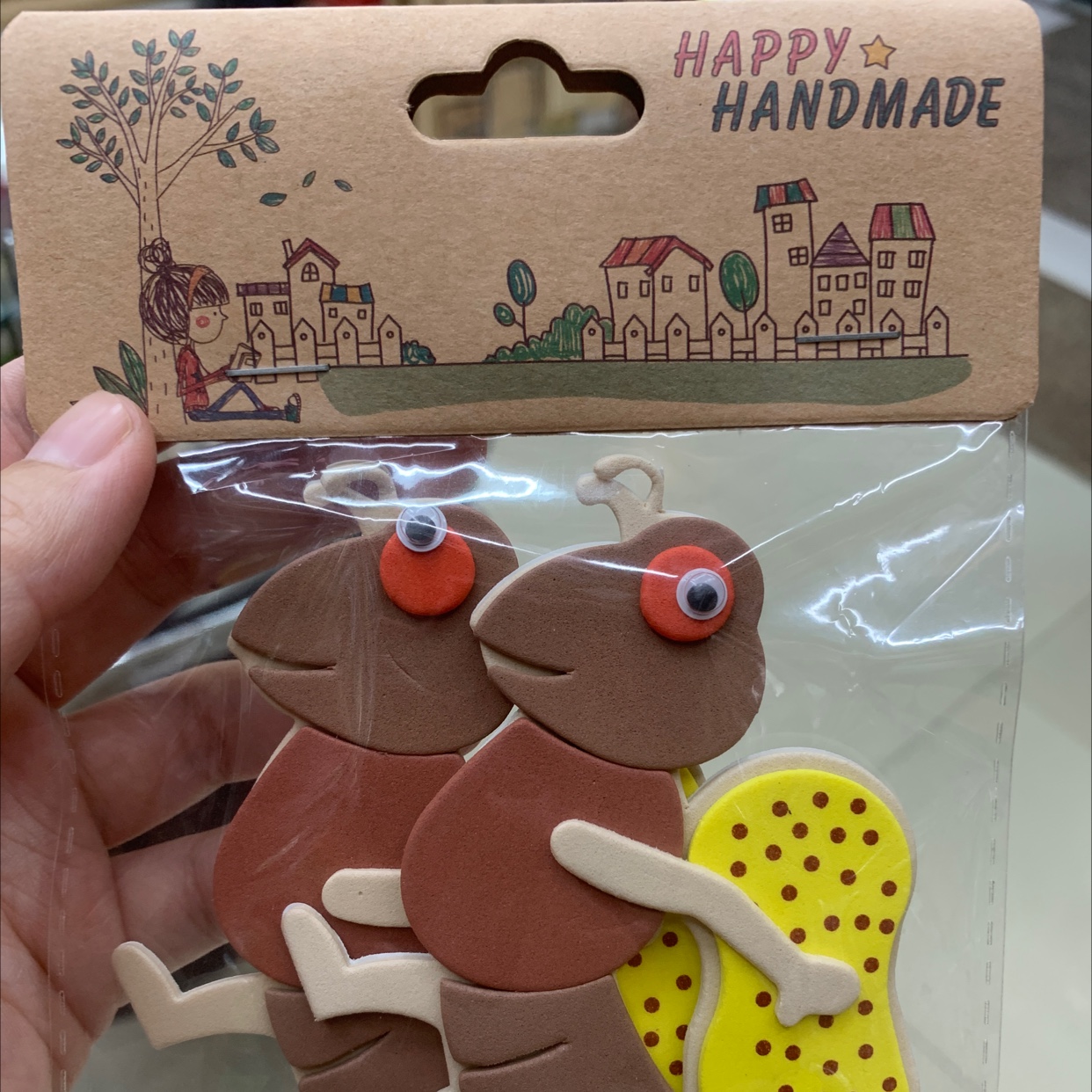 幼儿园墙贴，背食物的蚂蚁详情图1