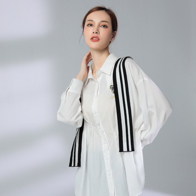 Jimmy Seo brand women's shirt, mid-length for women, waist-cinching and petite, with a unique design, cardigan, single-breasted polo collar Item Picture