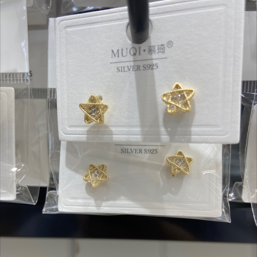 Zirconium five-pointed star earrings Specification image