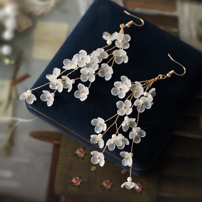 Retro chic Lolita ethnic chic Bohemian holiday earrings