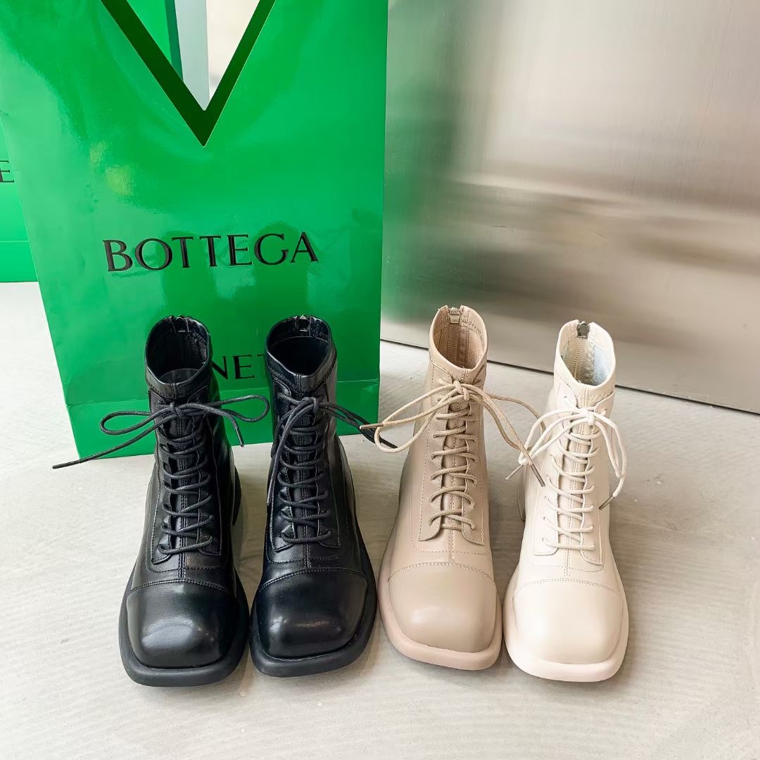 Boots Lady's 2021 new style thin, chunky autumn ankle boots, white skinny boots, spring and autumn single boots, Dr. Martens boots
