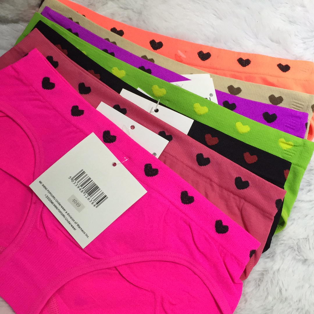 Ladies And Girls Triangle Flat Seamless Seamless Panties 693