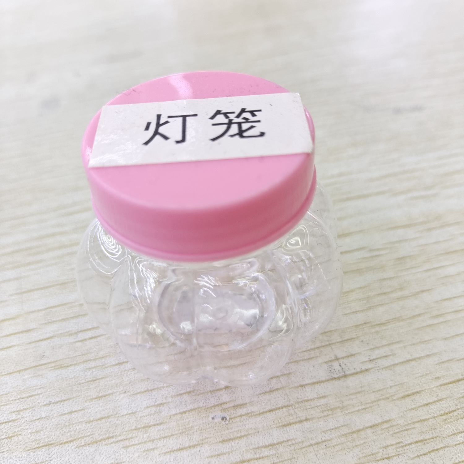 鑫元工艺D区三楼7924王爱兰塑料瓶S-1