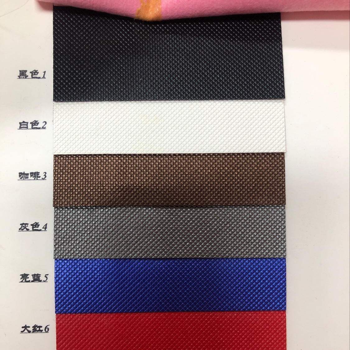 镜面革/615油皮/皮革面料/牛皮皮料/0.9油皮细节图