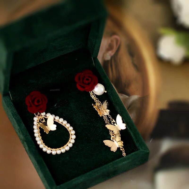 Delicate rose new temperament socialite personality luxurious retro earrings
