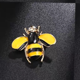 Brooch 920