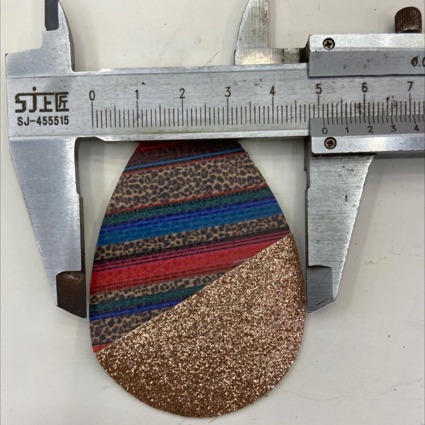 مزيجا من القرط القطري details Picture