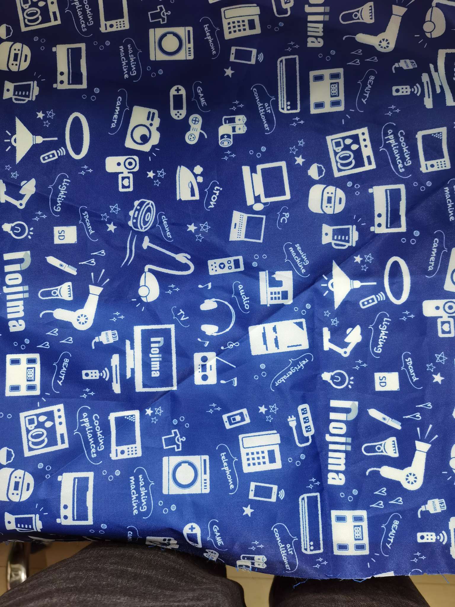 厂家直销全网热销现货网红印花布儿童帐篷布家居化妆收纳旅行环保箱包面料里布白底实物图