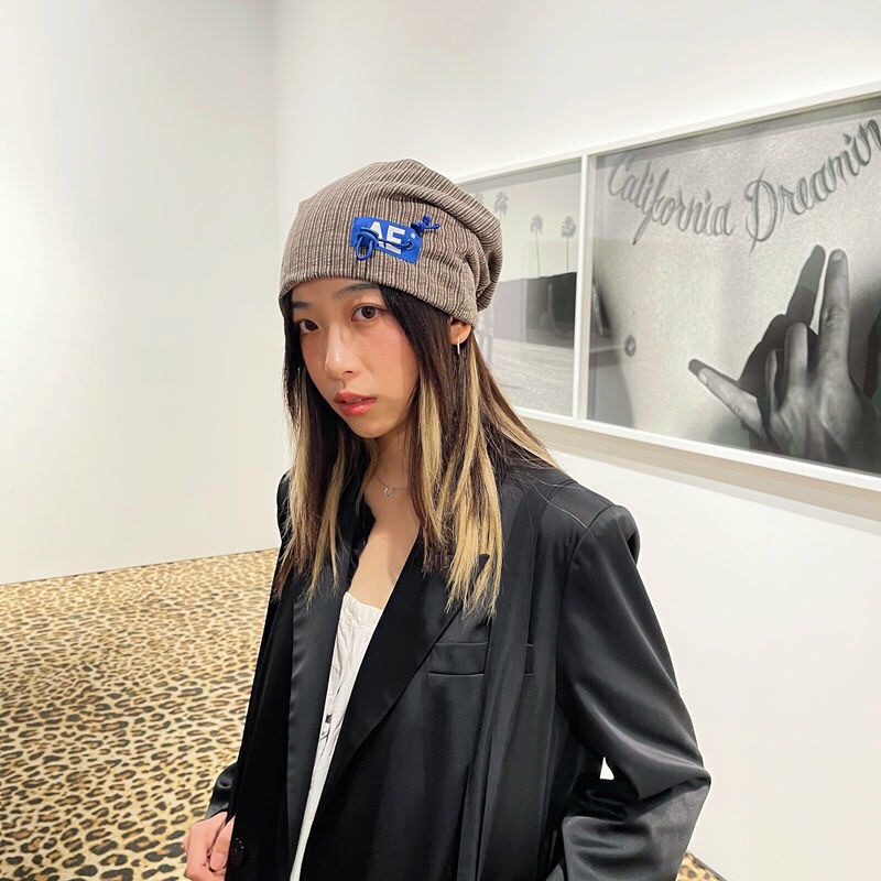 A popular streetwear hat for women, a versatile woolen hat for autumn and winter, a thin headpiece hat, a Korean style trendy Japanese style knitted pile hat for men 003 Item Picture
