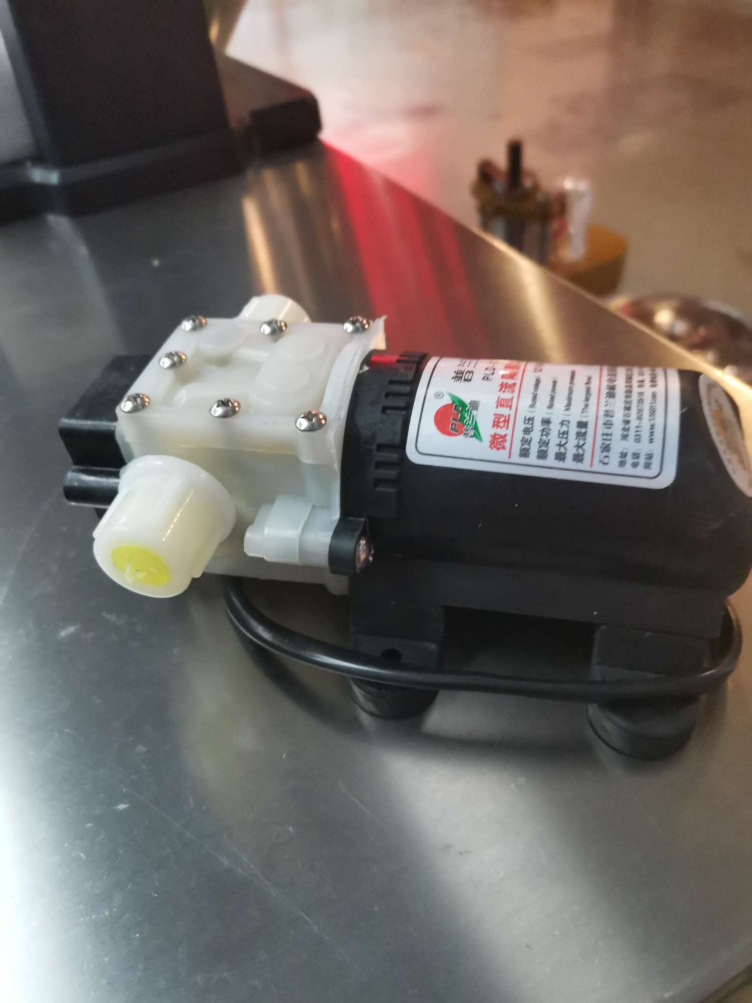 The diaphragm water pump for small CNC filling machines from Hengkai Packaging Machinery is of high quality, low price and operates with integrity Specification image