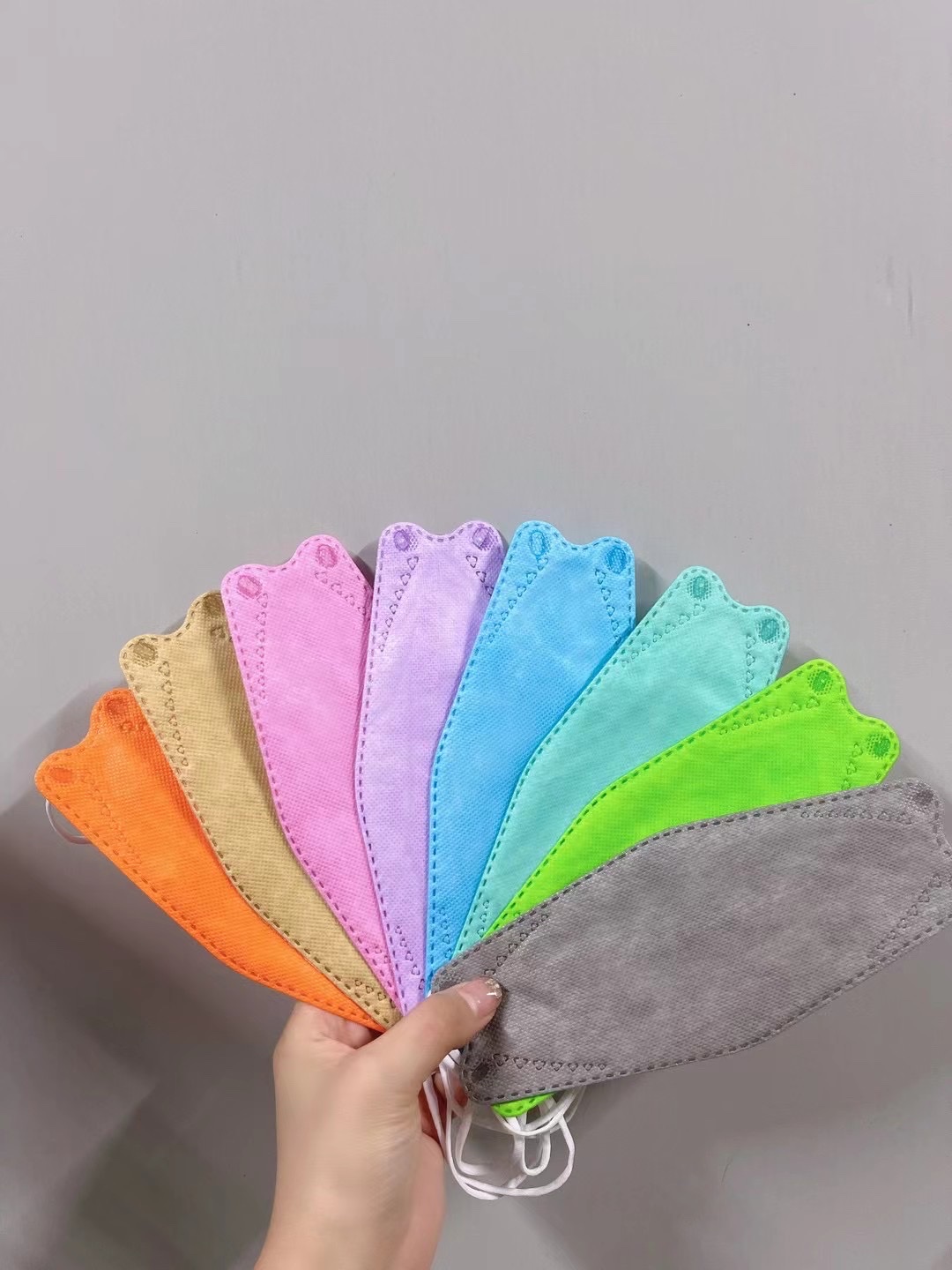 Multi-color three-dimensional non-woven fabric mask detail image 2