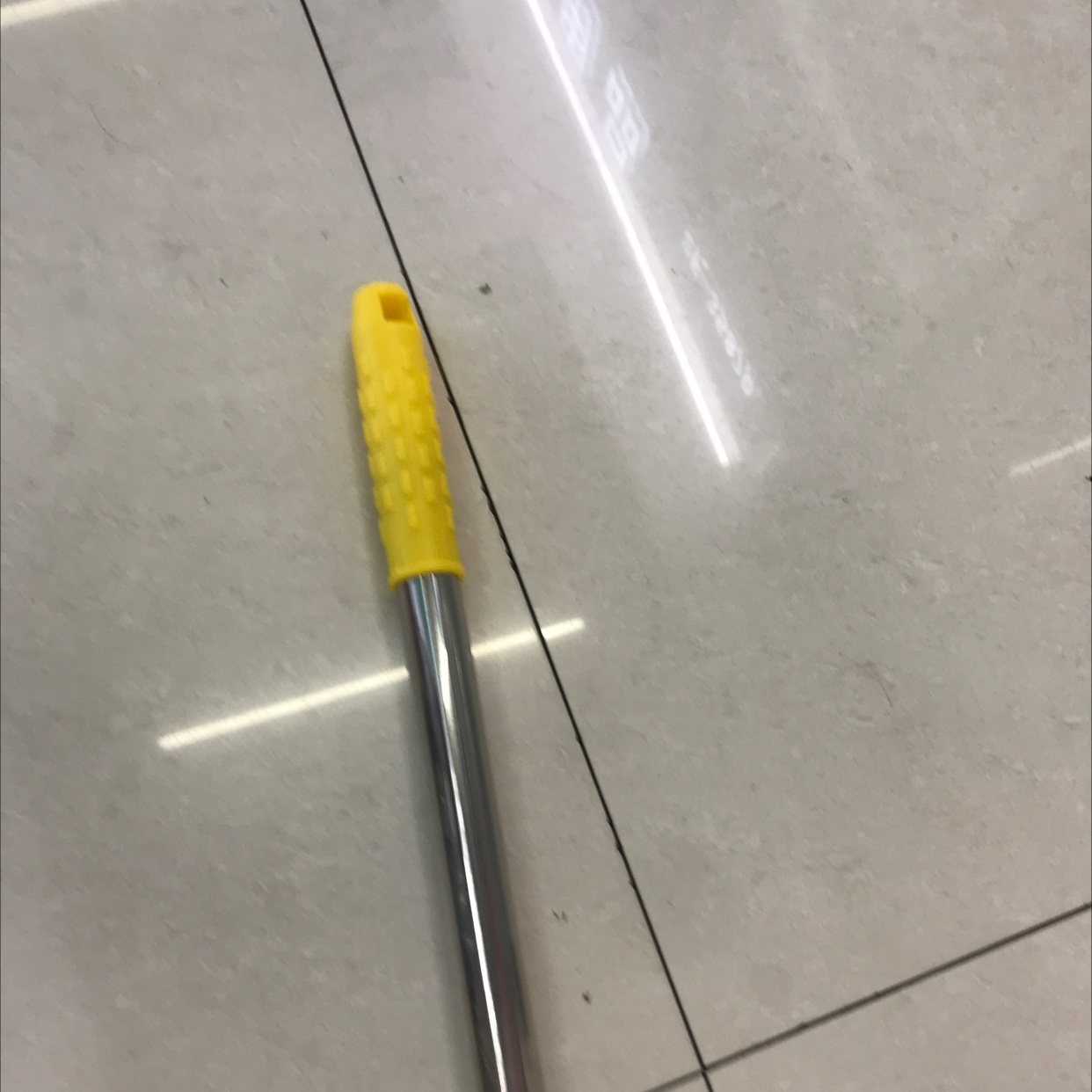24128 Cotton Mop Stainless Steel Rod 400G Application Scenario
