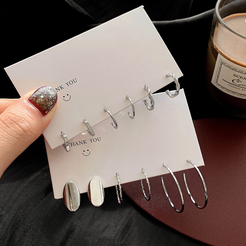 Simple and small stud earrings, cold style circle earrings for women's set, 2020 new trendy Korean-style trendy earrings