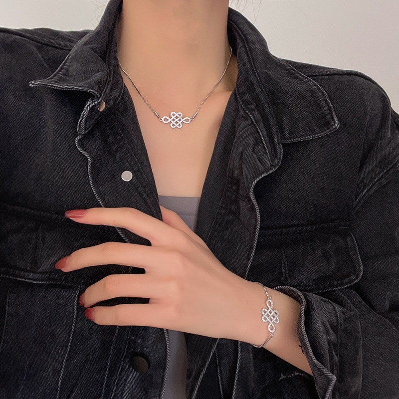 Chinese knot necklace female niche retro Chinese style ins cold wind collarbone chain set zircon head jewelry