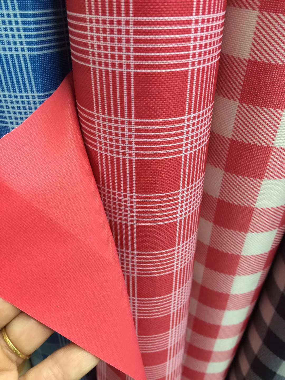 Ready-to-sell, best-selling online 300D picnic mat, printed eco-friendly Oxford fabric for home storage and travel bags Application Scenario