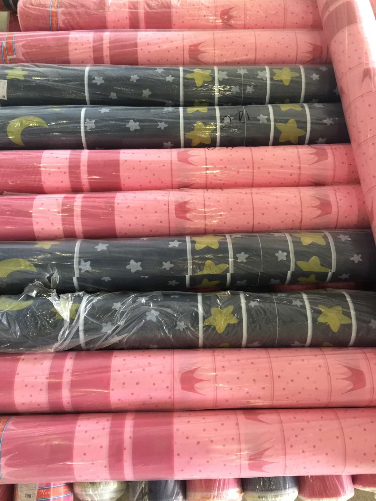 Factory direct sales, best-selling in stock across the entire network, 190T polyester taffeta printed children's tent storage, travel and eco-friendly bag lining fabric Specification image