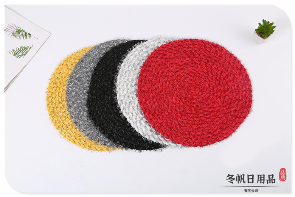 Factory direct sales in stock, multiple colors available, woven process gold and silver wire heat insulation table MATS, round waterproof and oil-proof pan MATS detail image 1