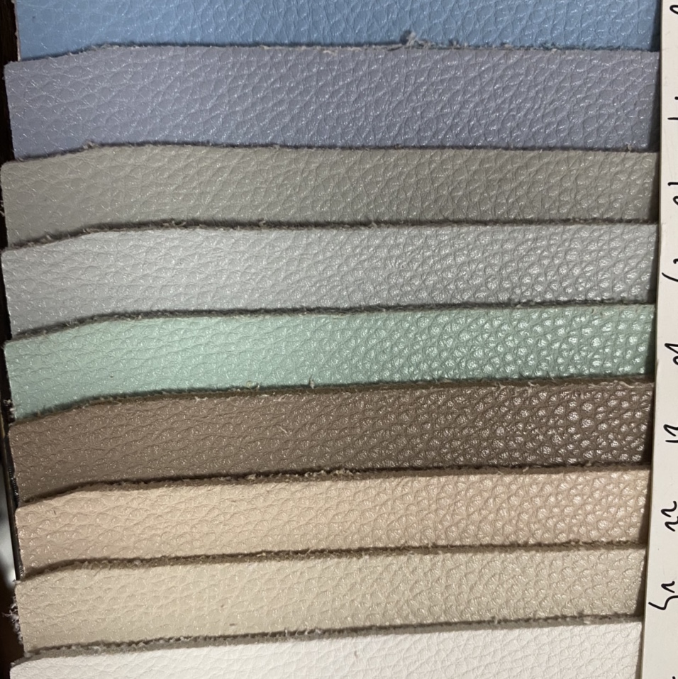 厂家直销热销新款皮革大量现货高中低档箱包沙发鞋材面料420D网纹pvc1号色7