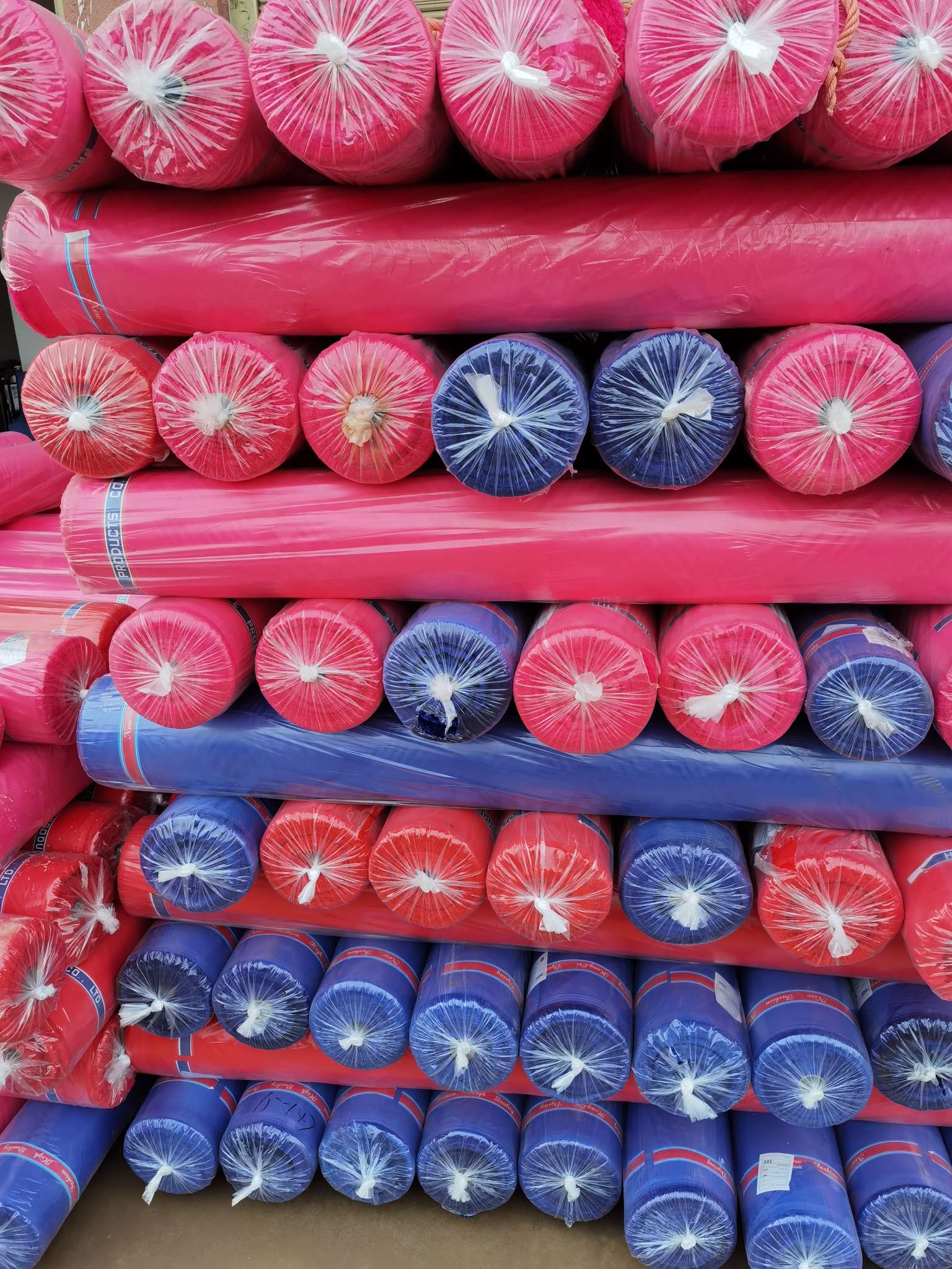 Factory direct sales, best-selling in stock across the entire network, 170T polyester Taf children's tent storage, travel and eco-friendly bag lining fabric Item Picture