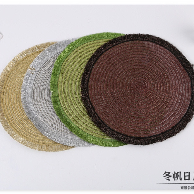 European country-style simple fringed decorated dining table MATS and Western restaurant buffet MATS come in a variety of styles