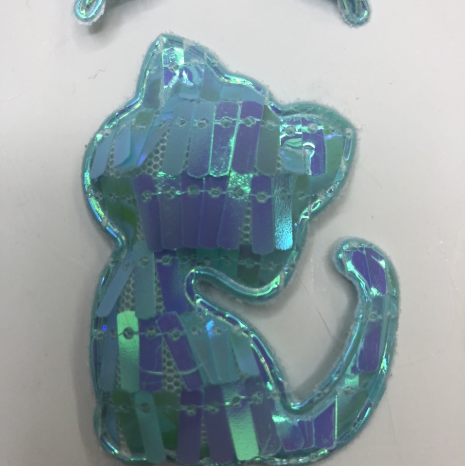 The Pearl Cat 21 updo hair clip is elegant, retro, fashionable and simple