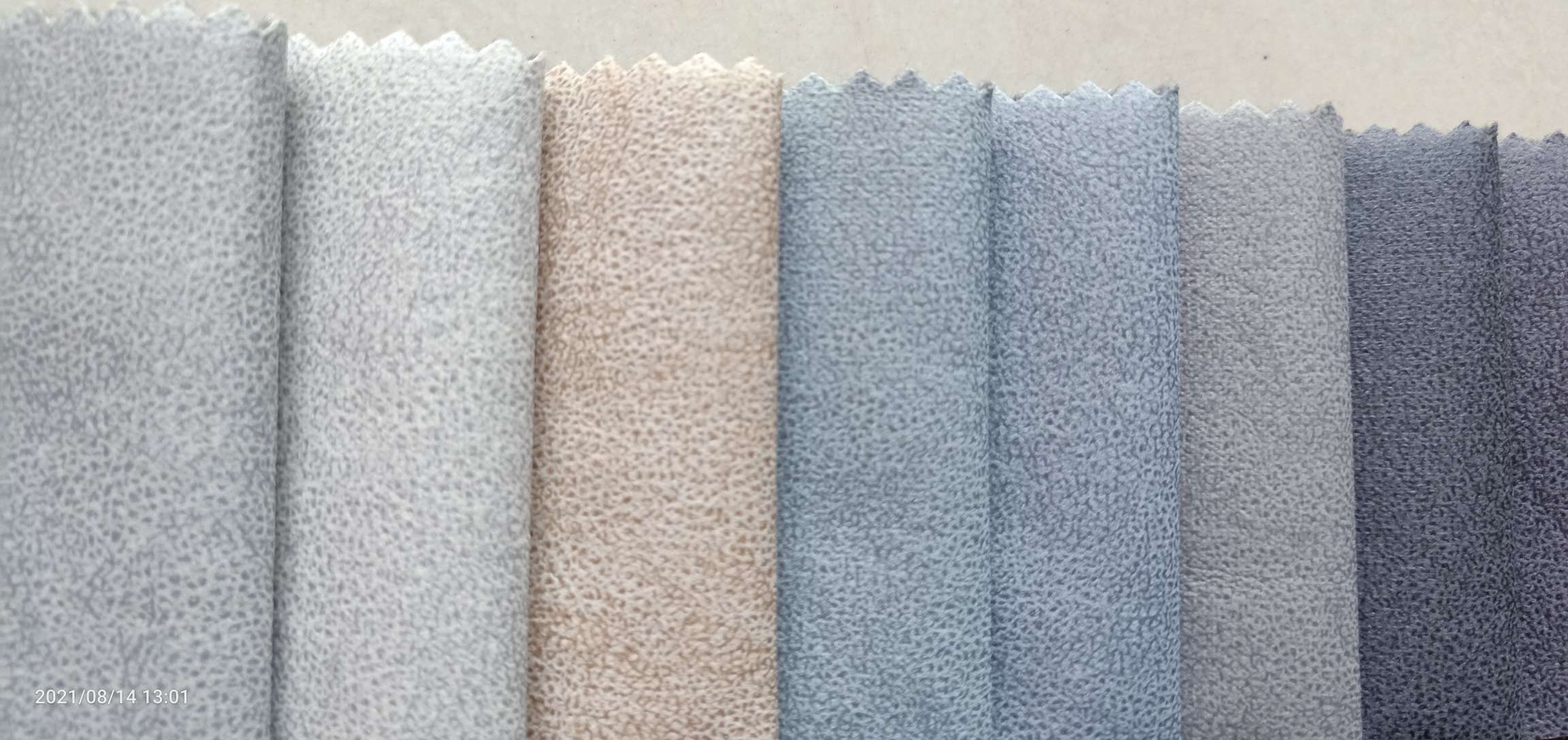 Sand release, tech fabric details Picture