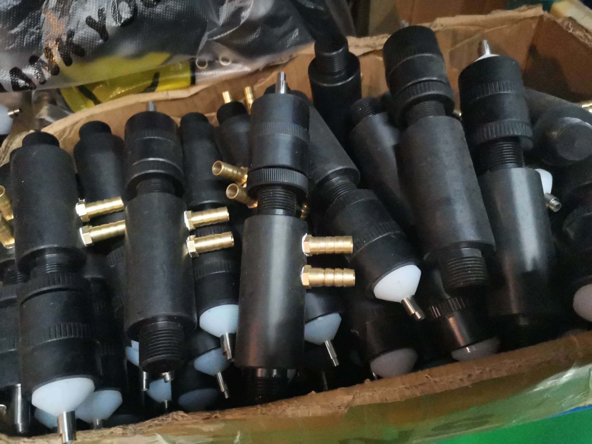 罐装头白底实物图