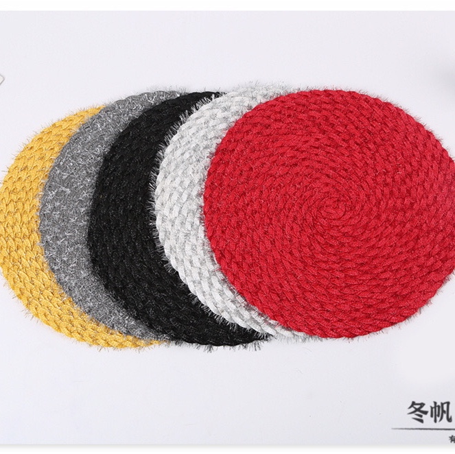 Factory direct sales in stock, multiple colors available, woven process gold and silver wire heat insulation table MATS, round waterproof and oil-proof pan MATS