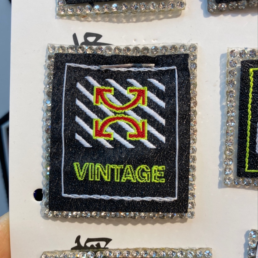 钻饰 服装配件细节图