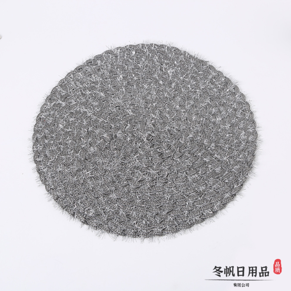 Factory direct sales in stock, multiple colors available, woven process gold and silver wire heat insulation table MATS, round waterproof and oil-proof pan MATS Application Scenario