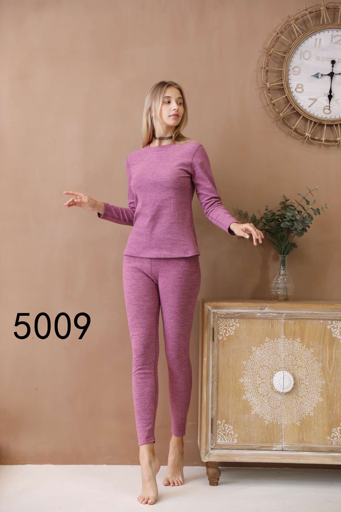 Women's Quick Warm Long Johns Big Underwear Set Application Scenario