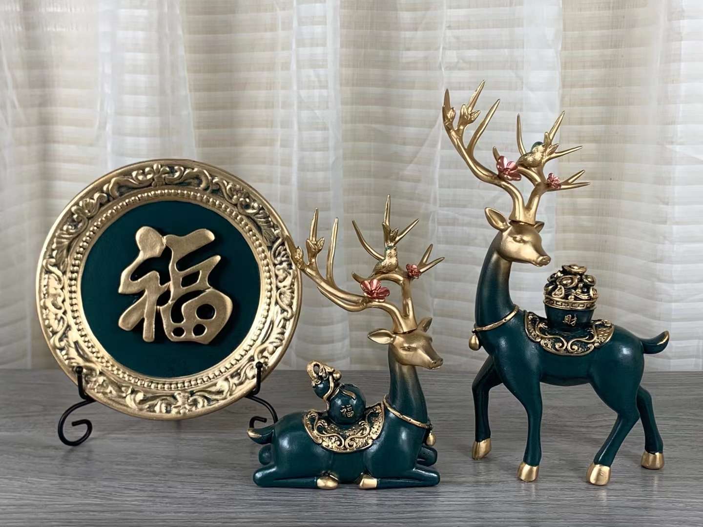 Resin home creative gifts, small ornaments, living room TV cabinets, wine cabinets, decorative items, entrance hall display stands, wedding and hotel soft furnishings, handicrafts wholesale, 0771 store detail image 3