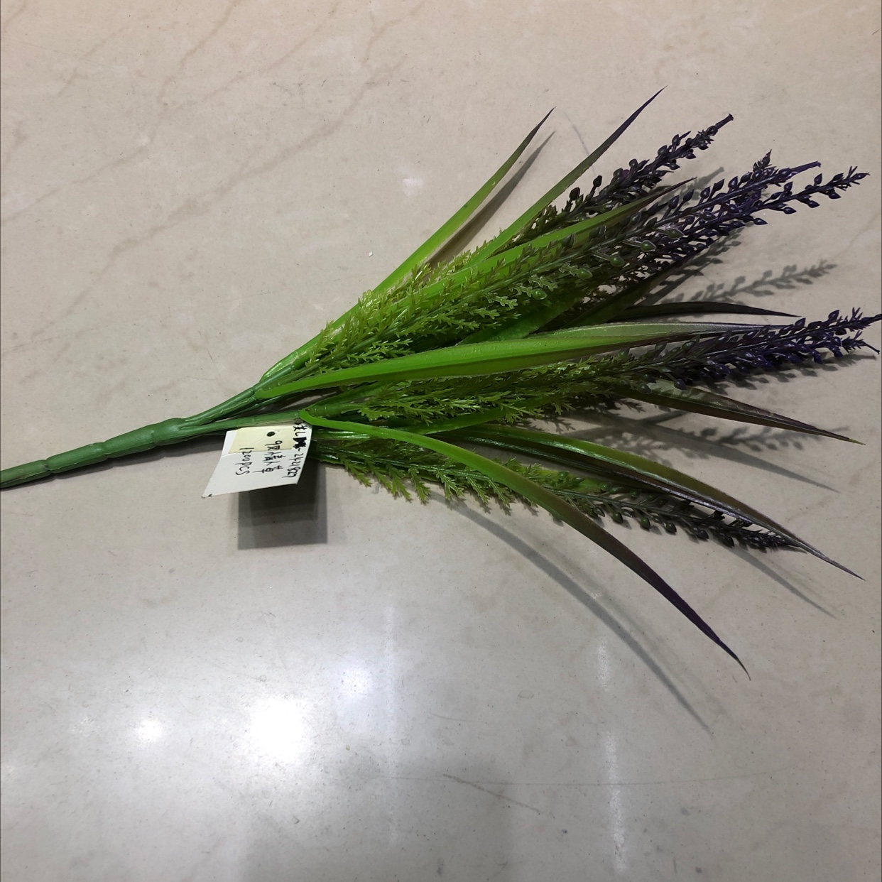 LB0 E من الحشيش الأرجواني Item Picture