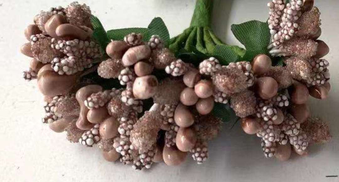 Small surface pearl flower detail image 2