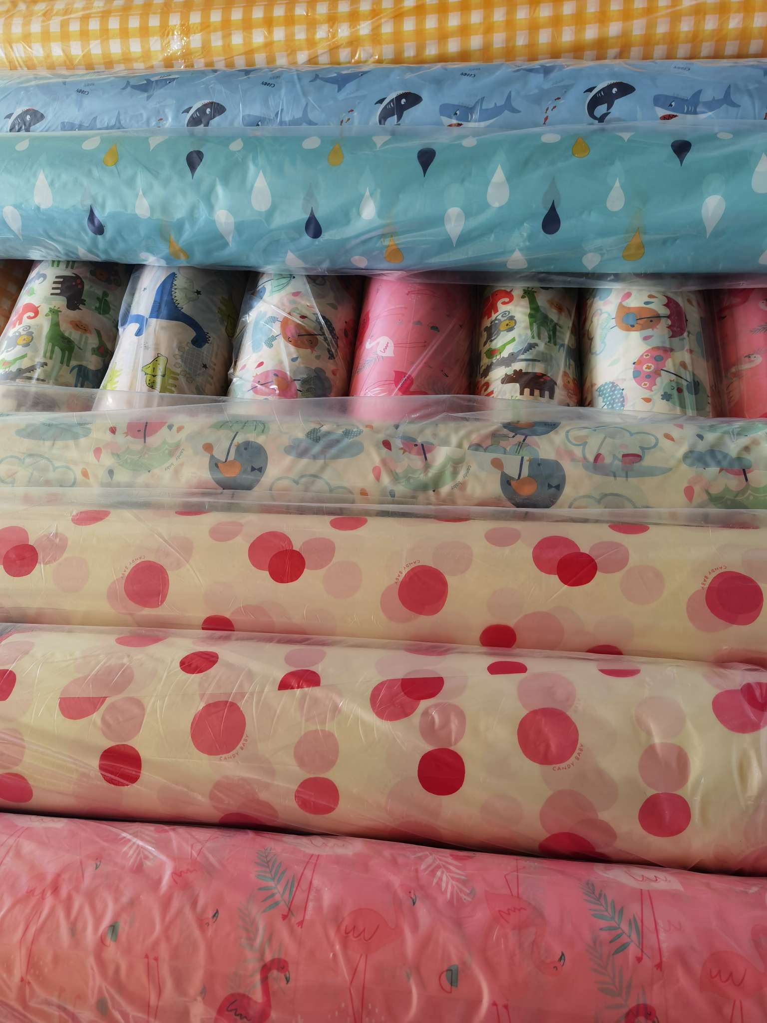Factory direct sales, best-selling stock across the entire network, 170T polyester taffeta printed PA eco-friendly coated children's leisure tent, storage, travel bag lining fabric details Picture