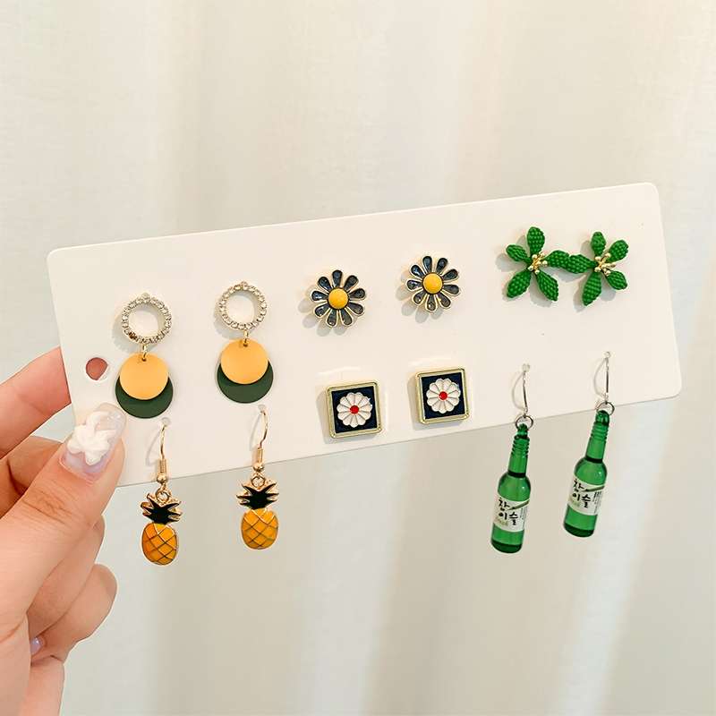 "Super Hit 6-piece set ~ Fresh and cute stud earrings, sweet and girlish earrings, versatile and niche design earrings for women. Specification image