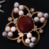 Brooch 1130